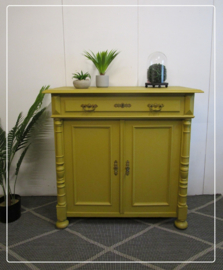 Okergele vintage commode