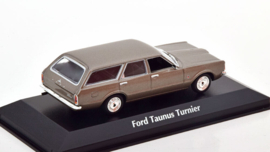 940-081310 Ford Taunus Turnier 1970 grijs 1:43