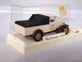 Solido 4408 C4F kolenwagen LeBrun beige 1:43