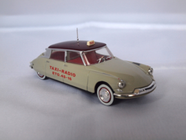 VITESSE Citroen DS Taxi-Radio 1:43