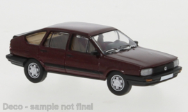 PCX 87 0409 VW Passat B2 donkerrood 1:87