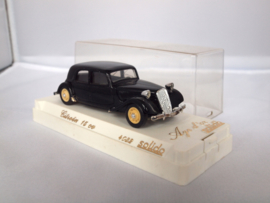 Solido 4032 Traction Avant 15 zwart 1:43