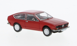 PCX 87 0424 Alfa Romeo GT rood 1:87