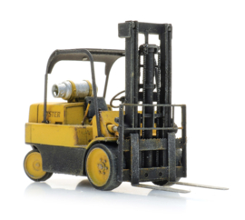 387 496 Heftruck 7 ton HO 1:87