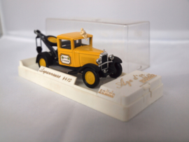 Solido 4410 C4F kraanwagen geel 1:43