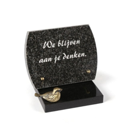 Monument met bronzen vogeltje 15x20cm  en met eigen tekst