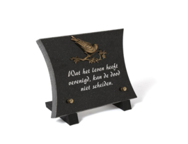Bronzen vogel op tak  Monument 15x20  en met eigen tekst