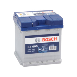 BOSCH S4000 auto start accu 12V 44Ah