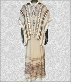 Aztec square poncho white