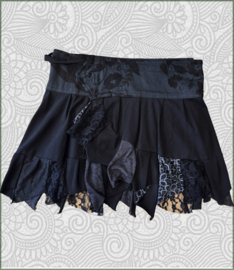 Short wrap skirt