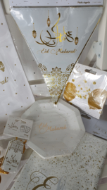 Grote papieren bekers Eid Mubarak goud wit foil (8st)
