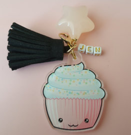 Acryl hanger Kawaii cupcake met naam (pst)