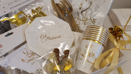 Deluxe gift box Eid MUbarak gold white