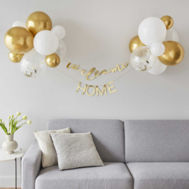 Welcome home balloon garland set