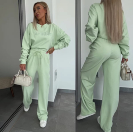 Nessaya Jogging Pak Groen
