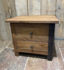 Teak houten nachtkastje met lades