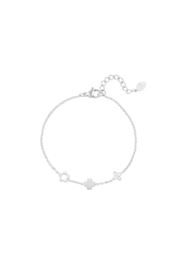 Lief armbandje met bloemetjes