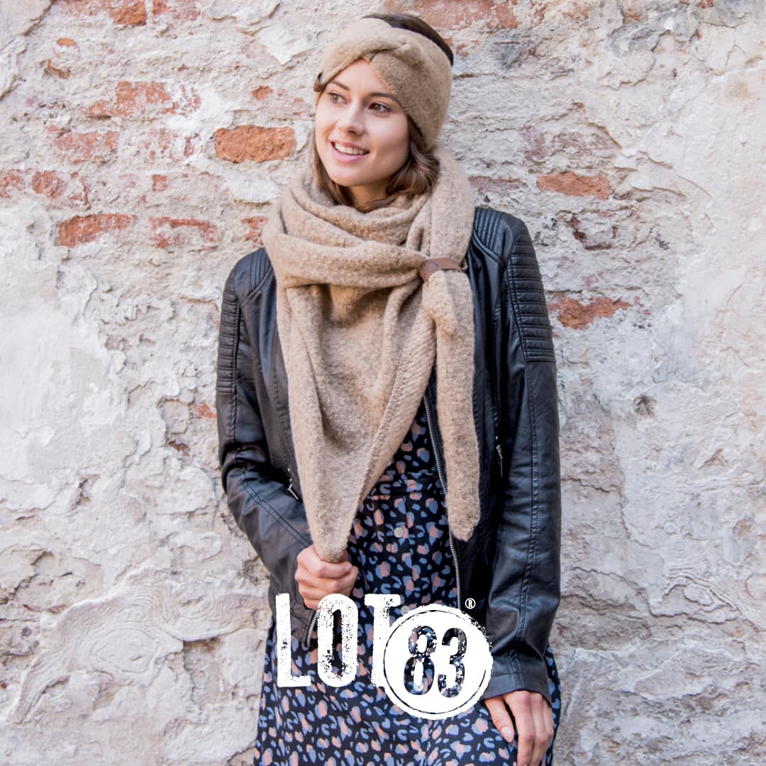Lot83 sjaal Nina Camel