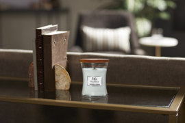 Woodwick Medium candle Sagewood & Seagrass