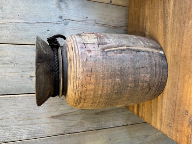 Stoere nepalese pot met touw