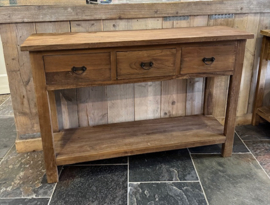 Teak Sidetable / Dressoire met 3 lades