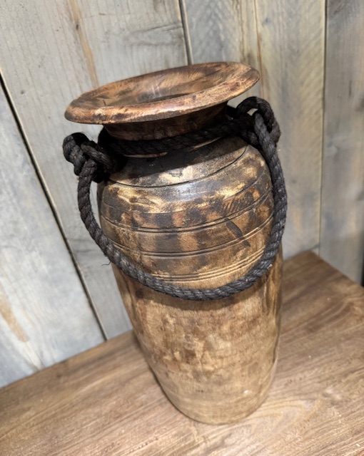 Hoge smalle  nepalese pot met touw