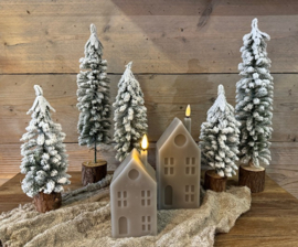 Kerstboom op stam  met sneeuw effect