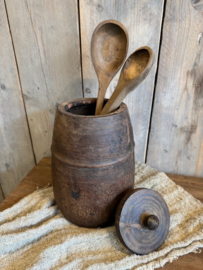 Stoere nepalese pot met deksel