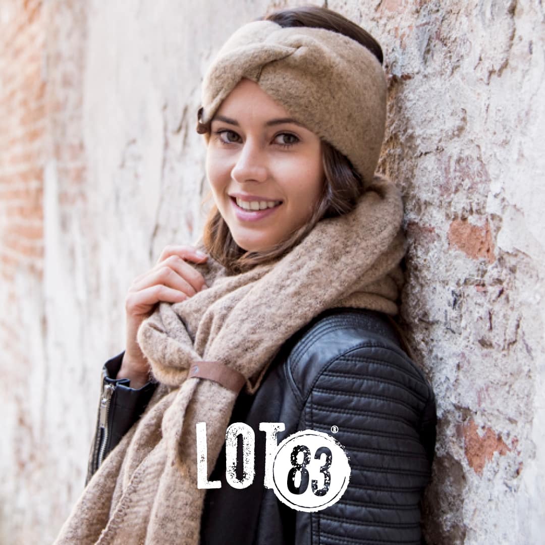 Lot83 sjaal Nina Camel