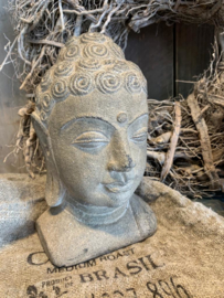 Buddha hoofd sand