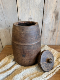 Stoere nepalese pot met deksel