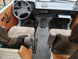 Volkswagen T3 camper bj 1984 1900 diesel 5 bak verkocht