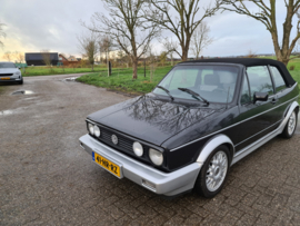 Volkswagen Golf 1 cabrio bj 1990 two tone 1.8 injectie Sonnerland kap Verkocht