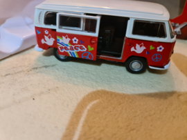 Volkswagen T2 bus welly rood wit schaal 1 op 34