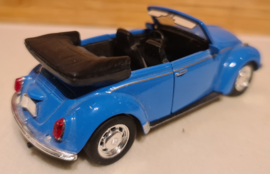 Volkswagen Kever cabrio merk Welly blauw