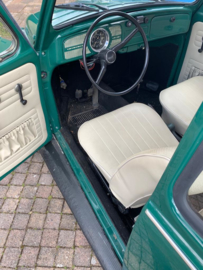 Net binnen Volkswagen Kever 1968 verkocht