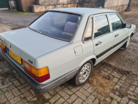 Audi 80 bj 7-1986 1600 cc 5 bak apk 1-2023 verkocht