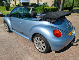 Volkswagen Beetle cabrio 1600 cc   bj 6-2005 apk 6-2022 verkocht