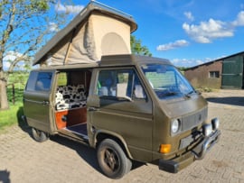 Volkswagen T3 Kampeerauto bj 1985 benzine  lpg 4 slaapplekken apk verkocht