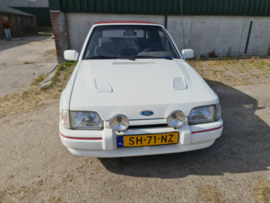 FORD Escort cabrio XR3i Bouwjaar 1986 apk 6-2024 verkocht