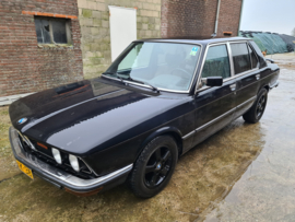 BMW 525 bouwjaar 1978  lpg apk 26-01-2023 verkocht