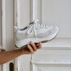 Dacey chunky sneaker in 'Off White'