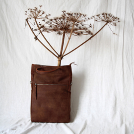 Zimra Shoulderbag L in 'Brown'