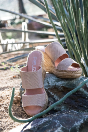 Liv Twist banden espadrille in 'Almond'