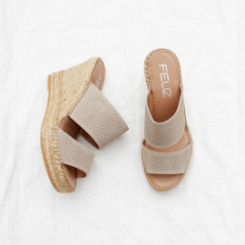 Liv Twist banden espadrille in 'Almond'