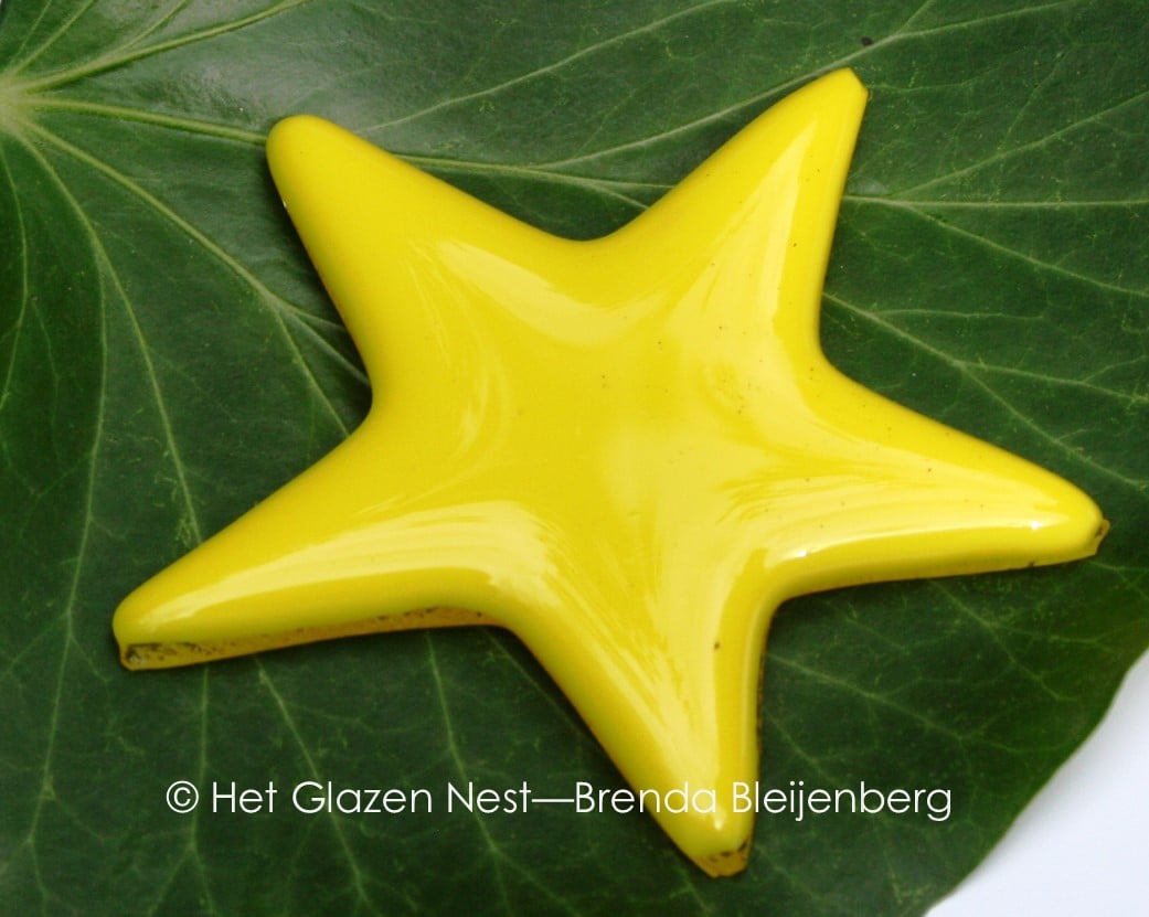 Gele glazen ster