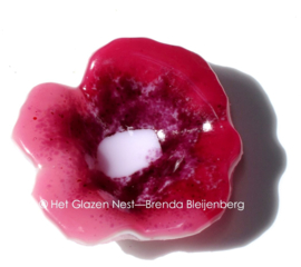Roze bloem in glaskunst
