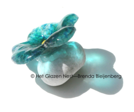 Glazen fantasie bloem als mini urn
