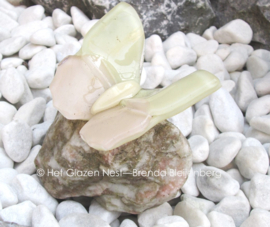 Glazen vlinder in crème kleuren