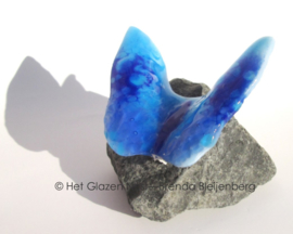 glaskunst vlinder in aqua blauwe tinten